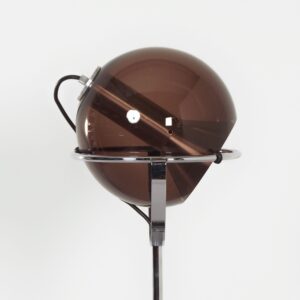 Globe vloerlamp van Frank Ligtelijn voor Raak Amsterdam, 1960s, rookglas, 1e editie