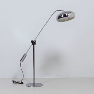 Chromen space age vloerlamp uit de jaren 70 met verstelbare hengelarm
