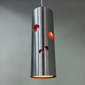 Cilinder hanglamp van Doria Leuchten, Duitsland, 1970s, aluminium met rode perforaties