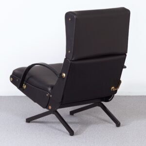 P40 Fauteuil van Osvaldo Borsani voor Tecno, 1950s in Nieuw Zwart Leer en Messing