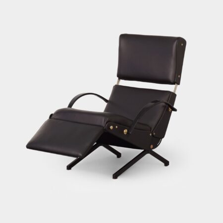 P40 Fauteuil van Osvaldo Borsani voor Tecno, 1950s in Nieuw Zwart Leer en Messing