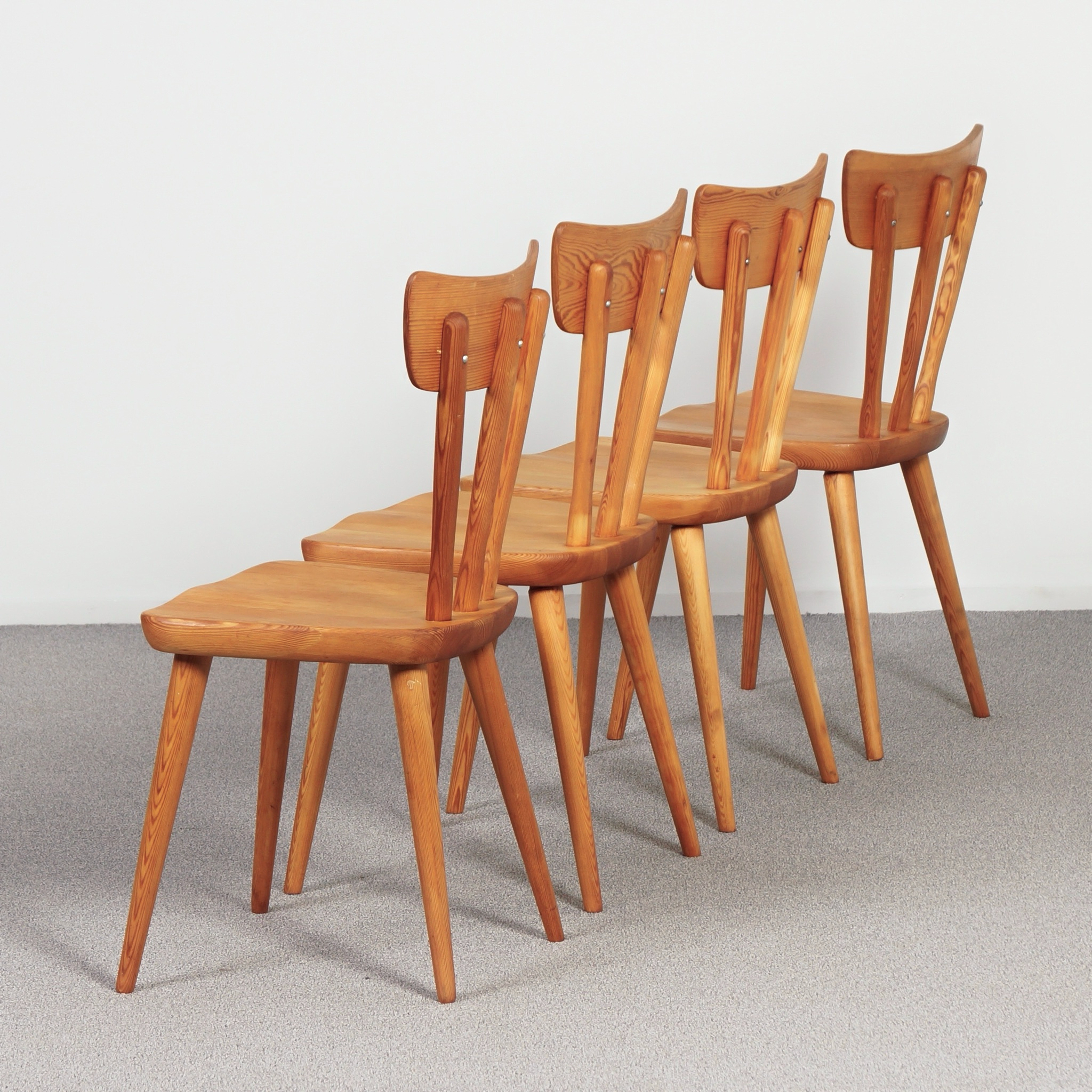 Grenen Eetkamerset van Göran Malmvall voor Karl Andersson, 1950s – Svensk Fur Serie