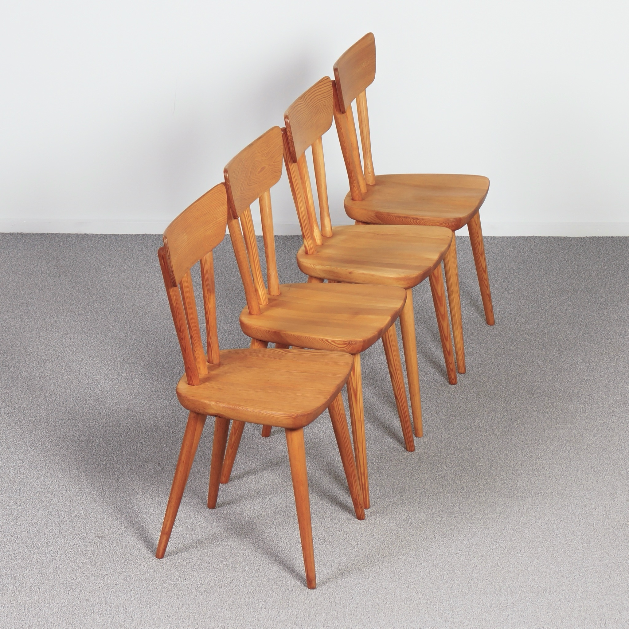 Grenen Eetkamerset van Göran Malmvall voor Karl Andersson, 1950s – Svensk Fur Serie