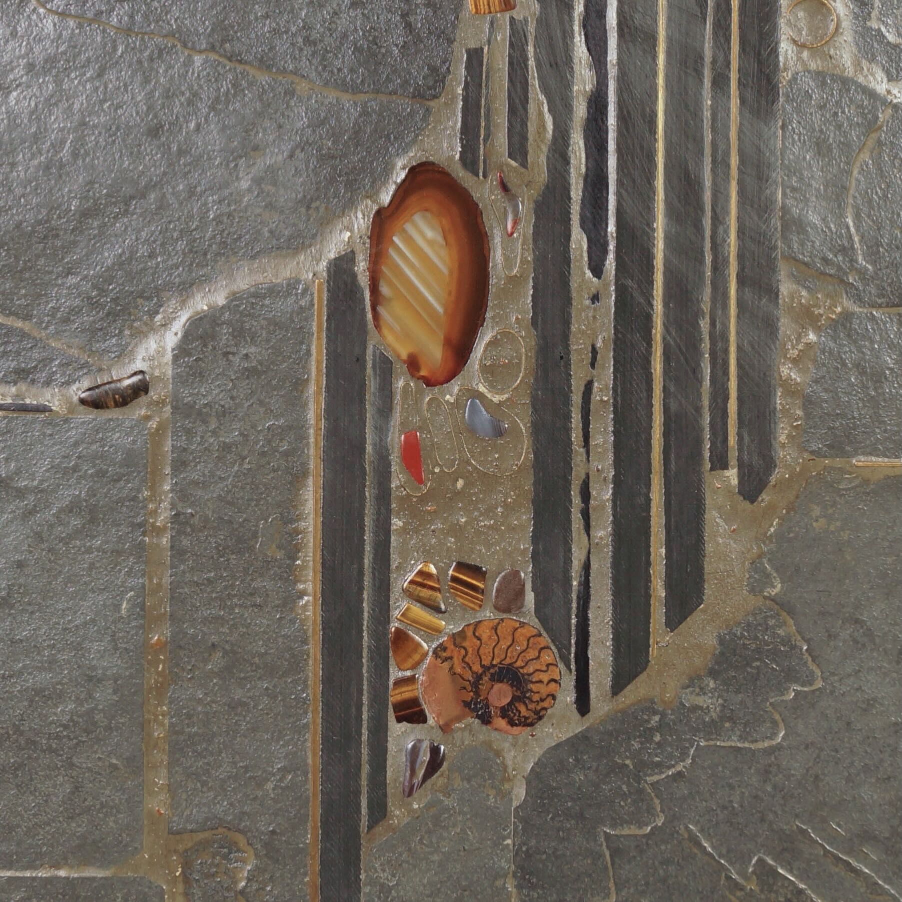 Niervormige salontafel van Paul Kingma uit de jaren 90 in natuursteen en edelsteen