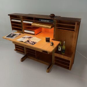 Bureau Magic Box van Mummenthaler en Meier voor Ateliers Genestar uit de jaren 50 in palissander