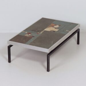 Brutalistische Salontafel van Paul Kingma uit 1969 met aluminium rand, vroege editie