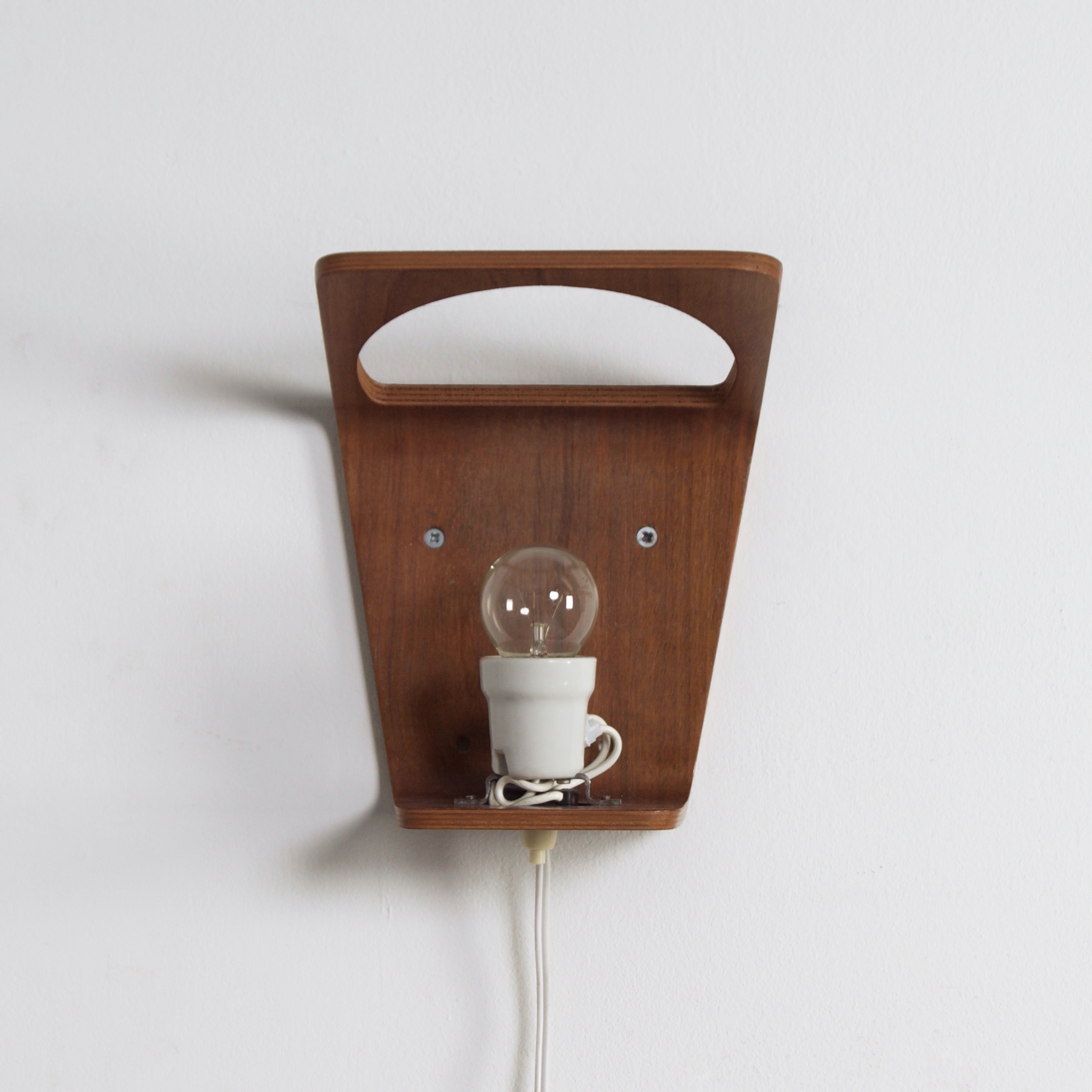 Paar NX 41 Wandlampen van Louis Kalff voor Philips, 1960s, in Teak en Opaalglas