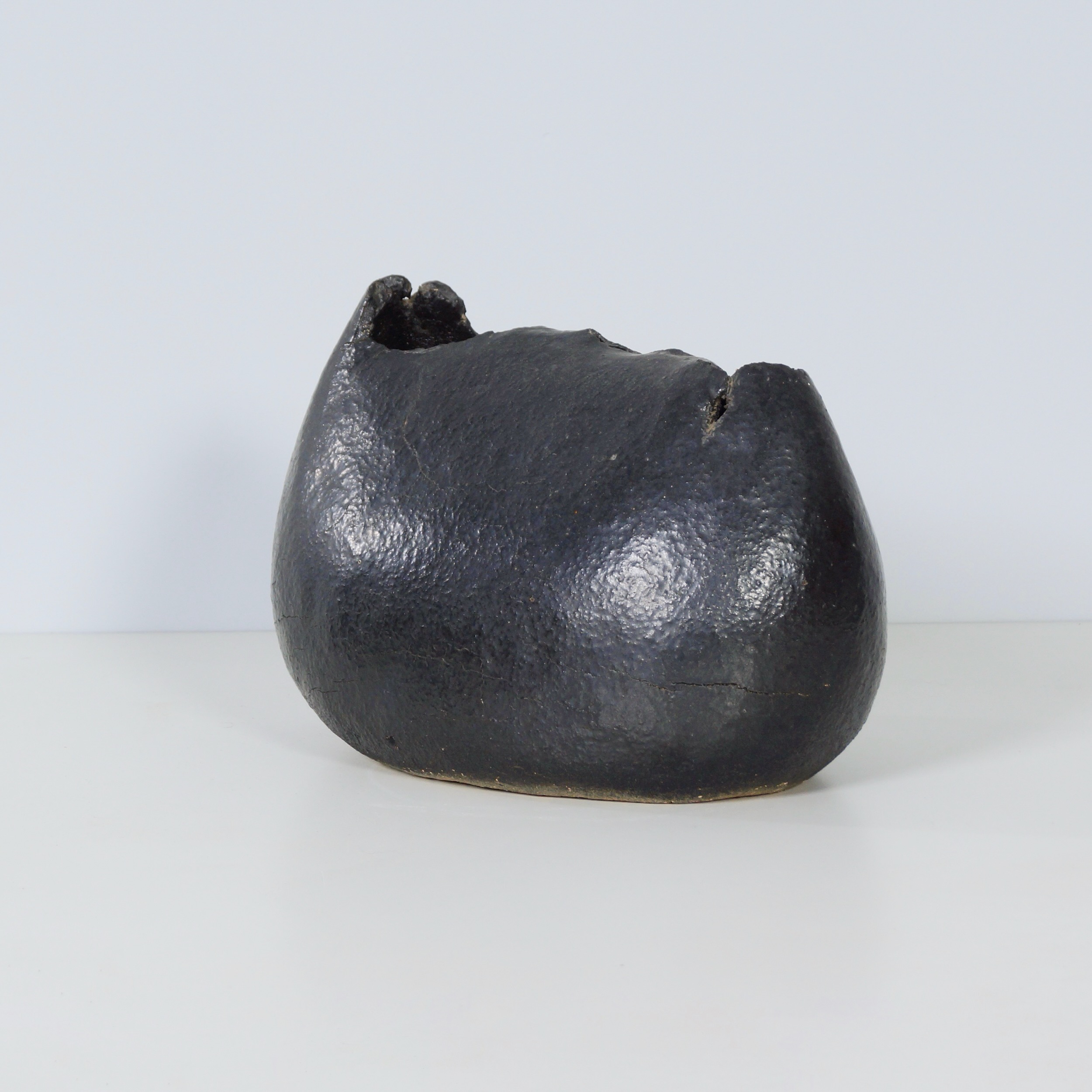 Sculpturale Keramische Vaas van Keiko Yoshida, 1971