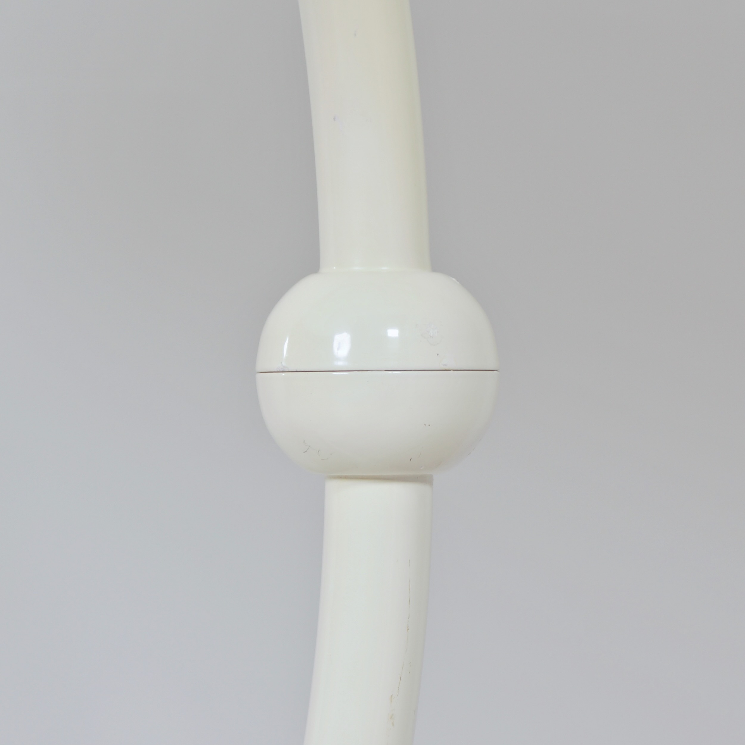 Serpente vloerlamp van Elio Martinelli voor Martinelli Luce, jaren 70 in wit
