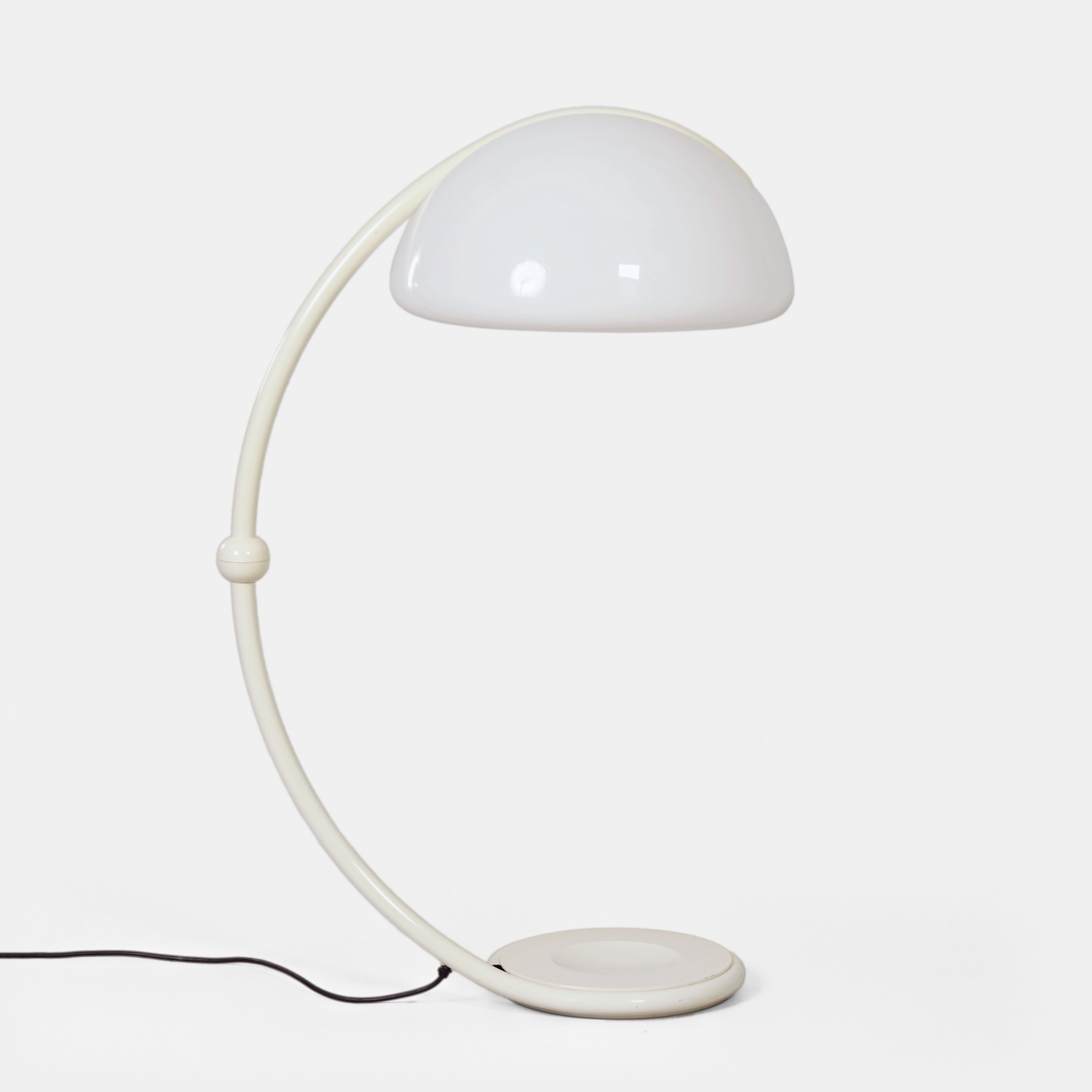 Serpente vloerlamp van Elio Martinelli voor Martinelli Luce, jaren 70 in wit