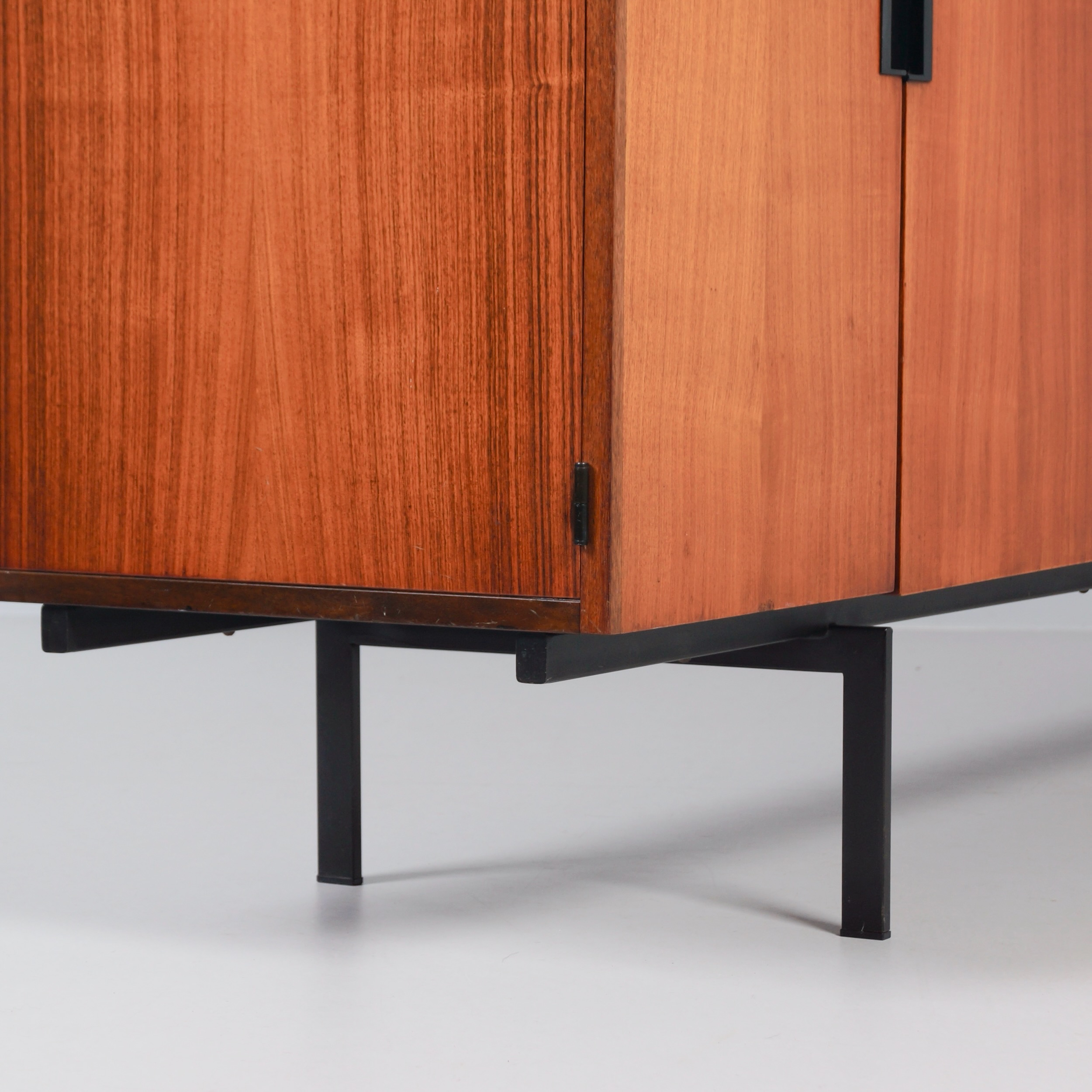 DU03 dressoir van Cees Braakman voor Pastoe, Japanse serie, jaren 60 in teak