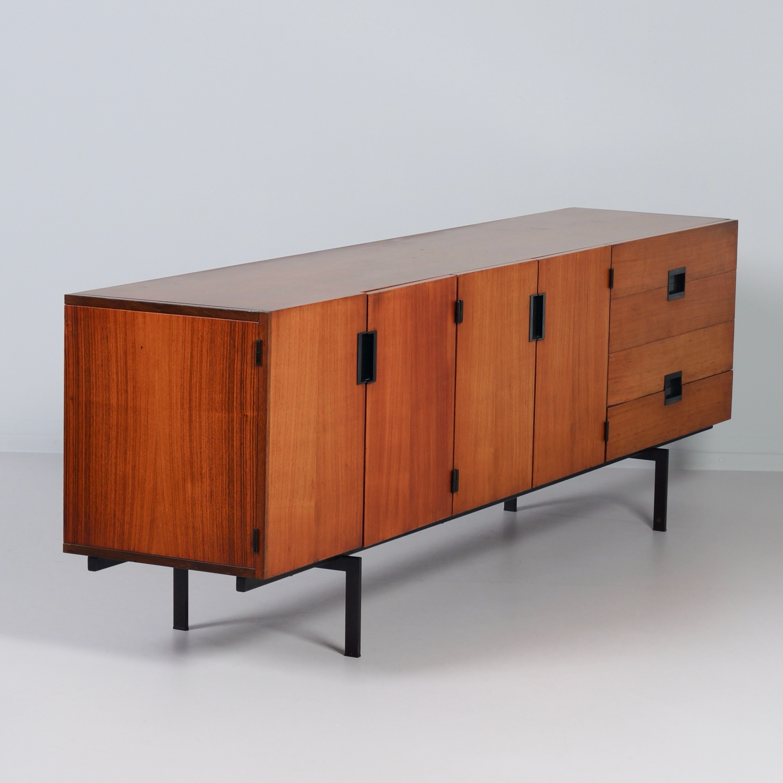 DU03 dressoir van Cees Braakman voor Pastoe, Japanse serie, jaren 60 in teak