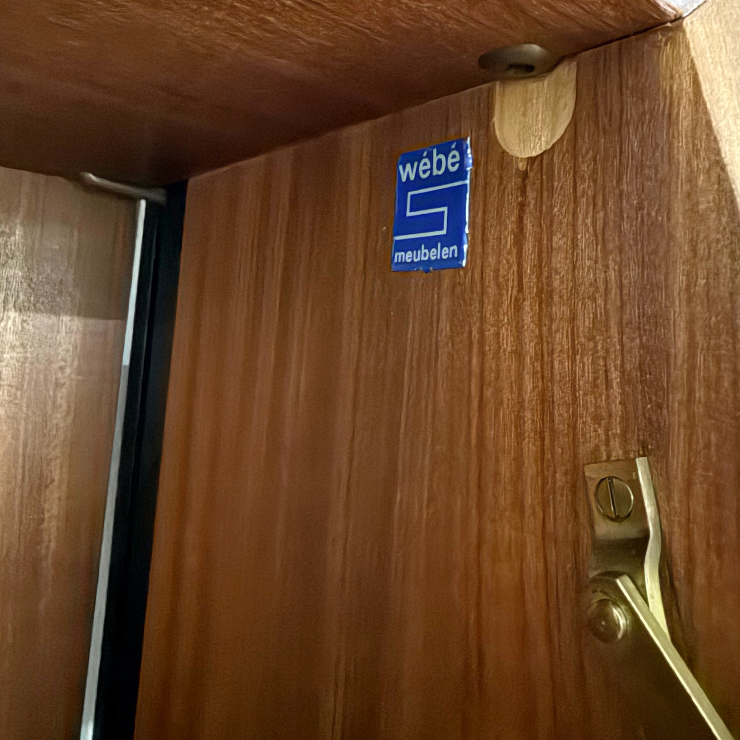 Wandmeubel met secretaire van Louis van Teeffelen voor Wébé, jaren 60