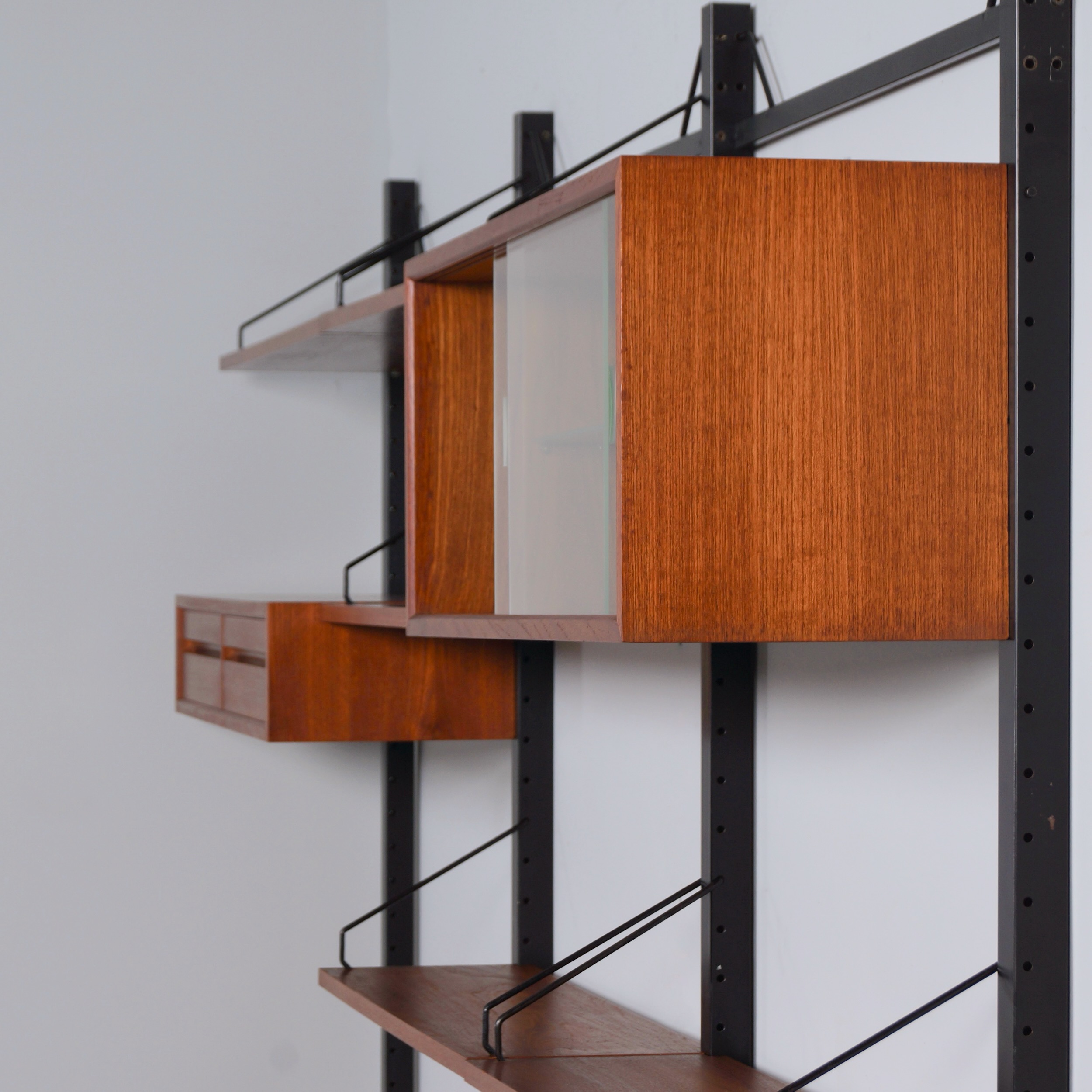 Vrijstaand Royal System van Poul Cadovius voor Cado, Denemarken, 1960s