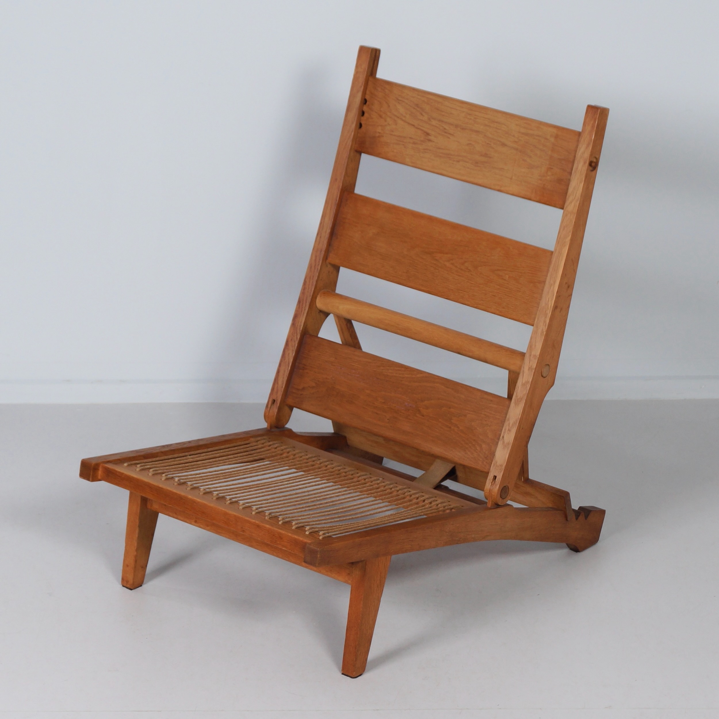 Lounge stoel AP-71 van Hans Wegner voor AP Stolen, 1968 – opnieuw gestoffeerd, zeldzaam