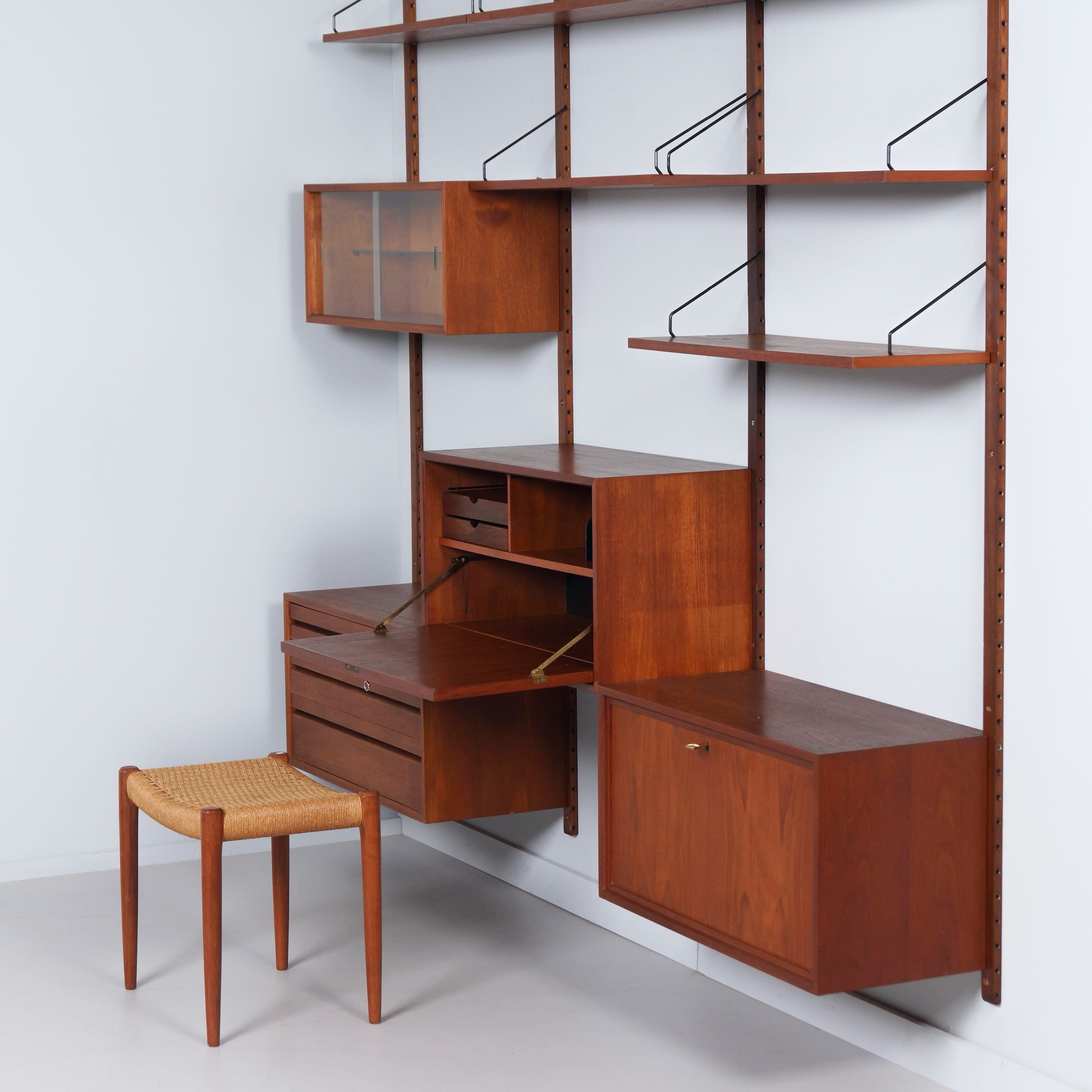 Royal System van Poul Cadovius voor Cado, 1960s – Teakhouten Wandsysteem, 14-Delig