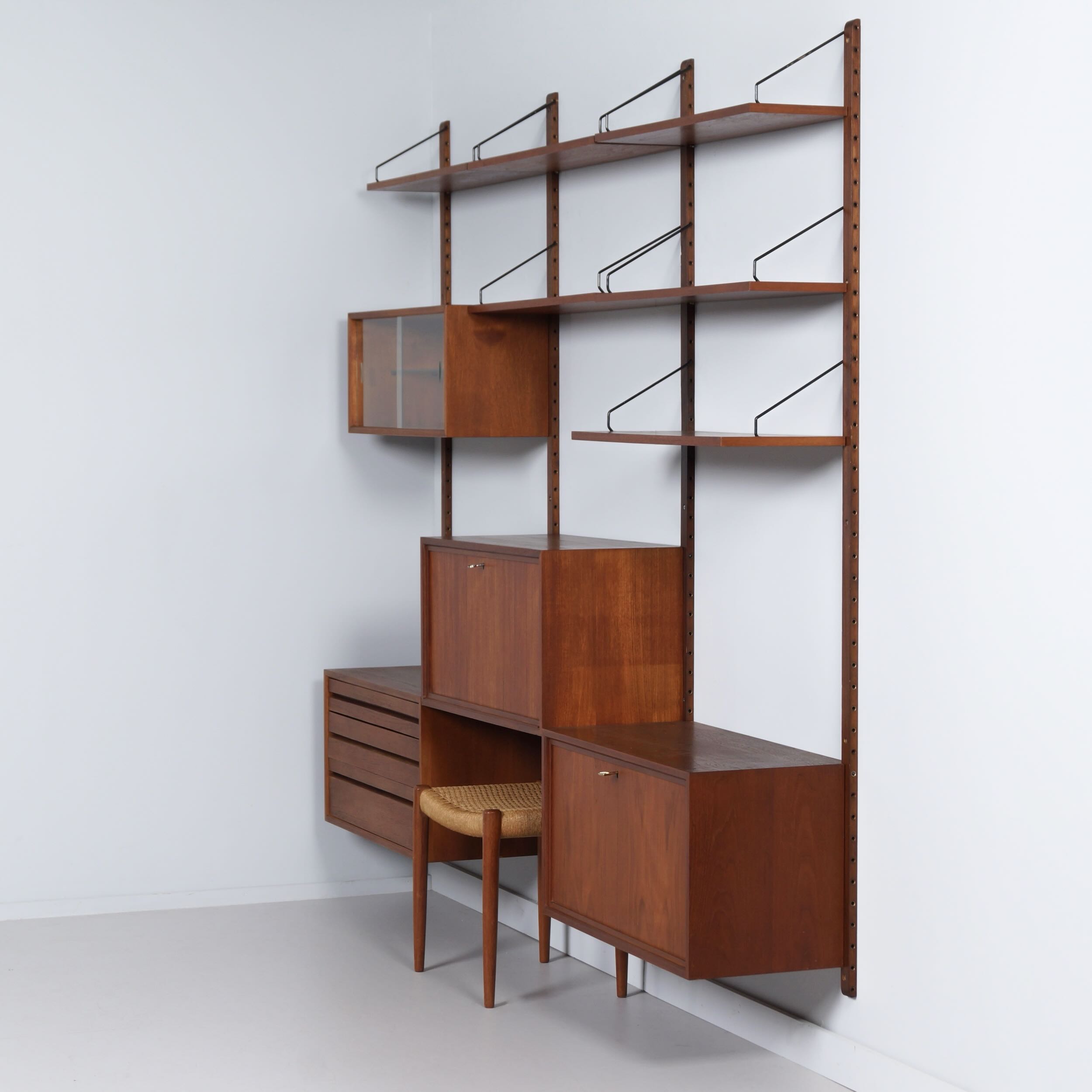 Royal System van Poul Cadovius voor Cado, 1960s – Teakhouten Wandsysteem, 14-Delig
