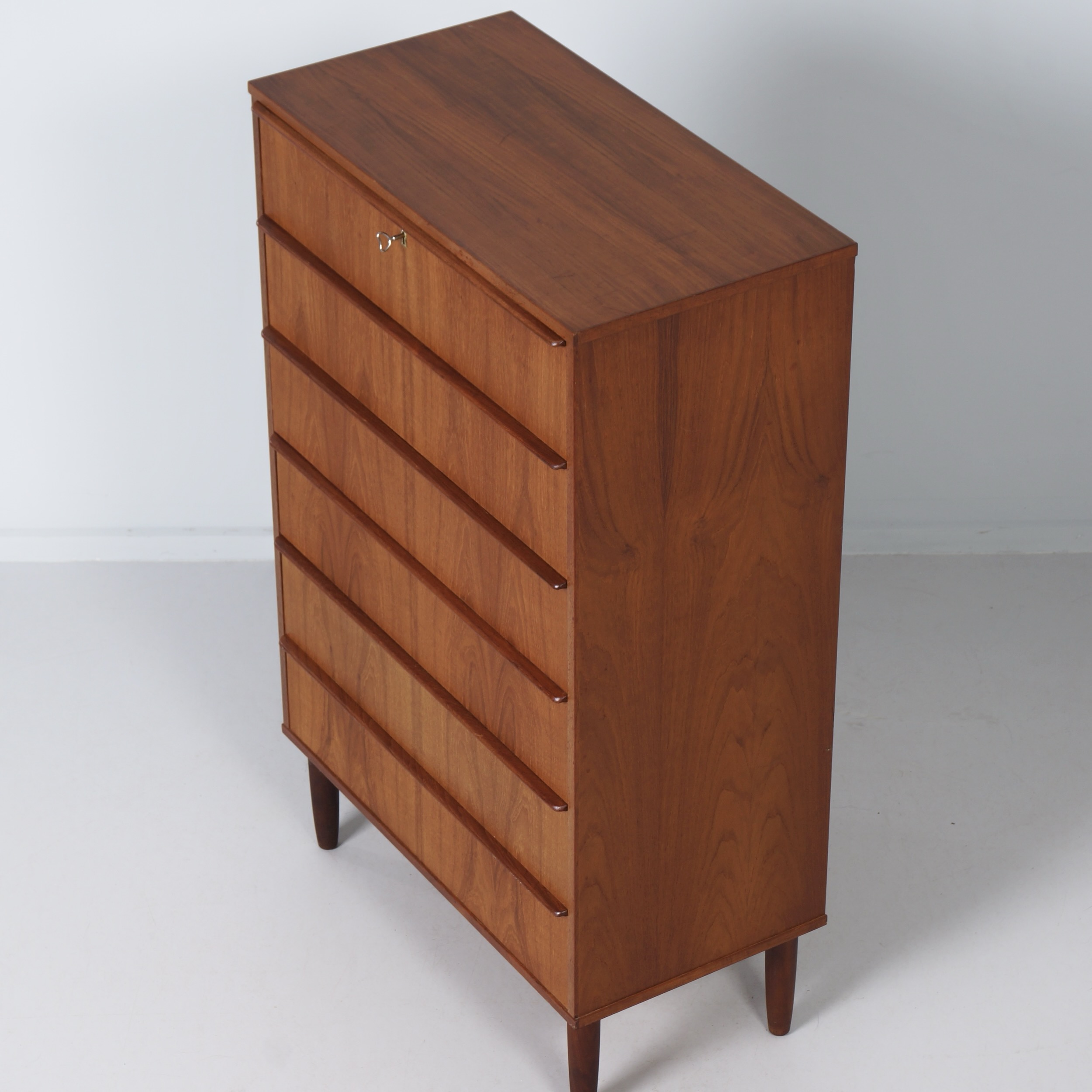 Deense Ladekast in Teakhout 1960s – 6 Laden