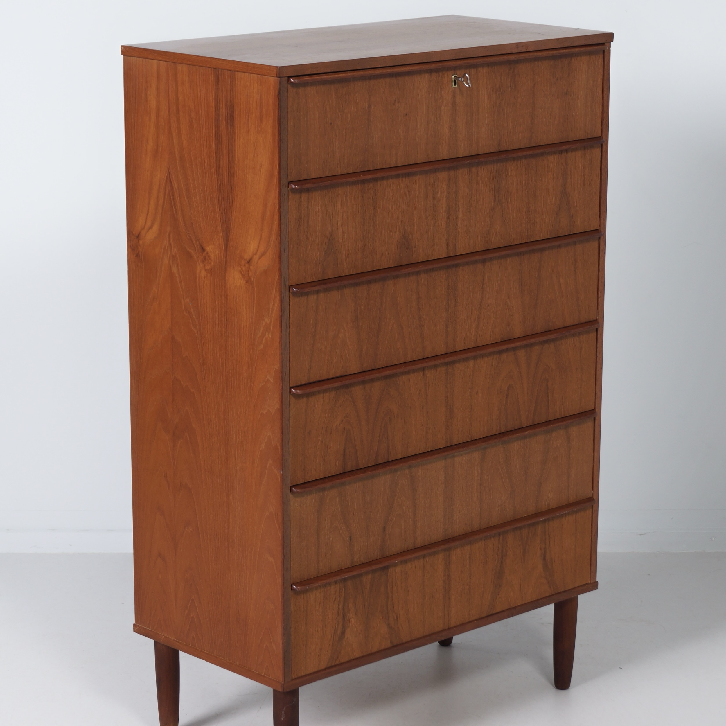 Deense Ladekast in Teakhout 1960s – 6 Laden