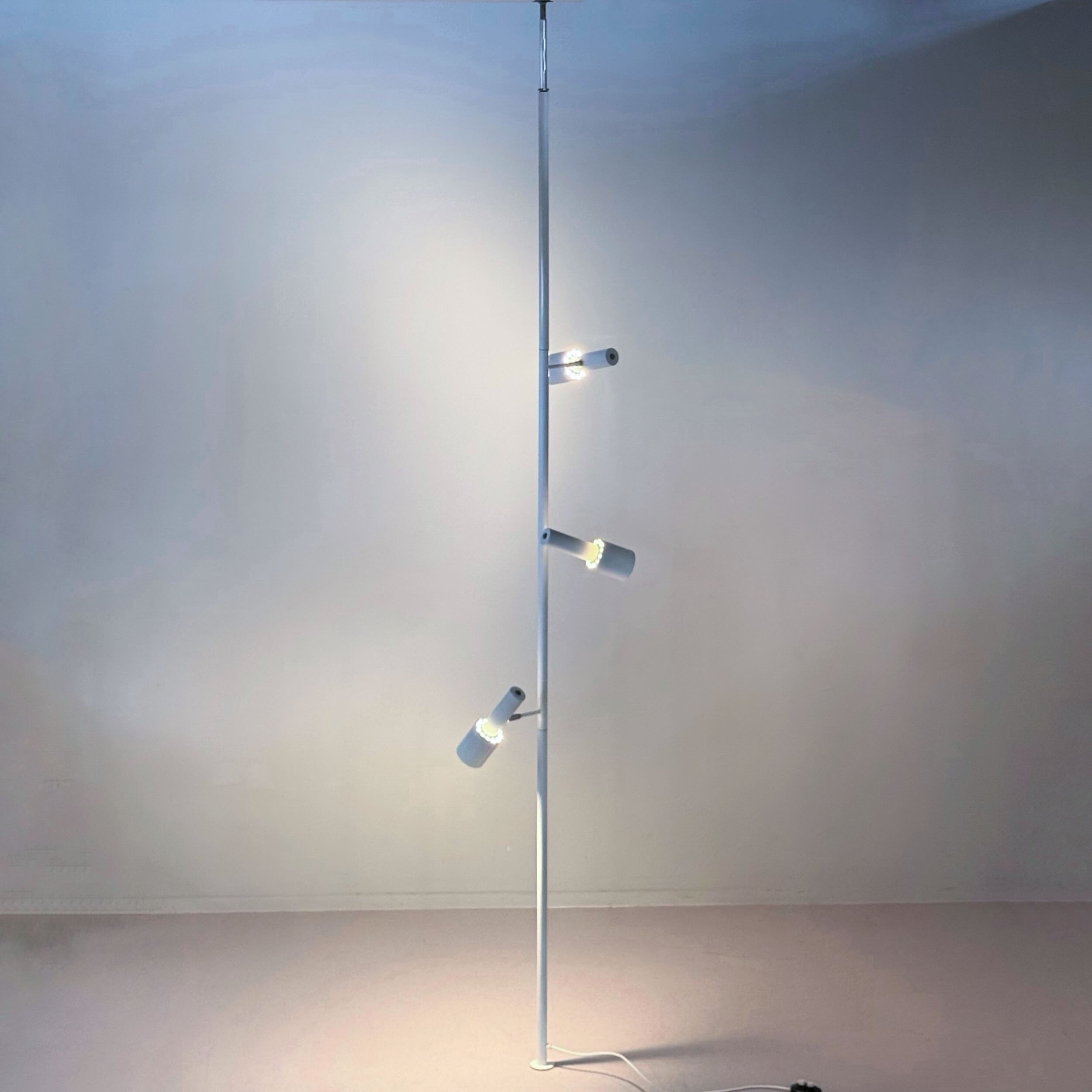 Witte telescopische vloer-tot-plafondlamp model 642 van Hala, 1970s
