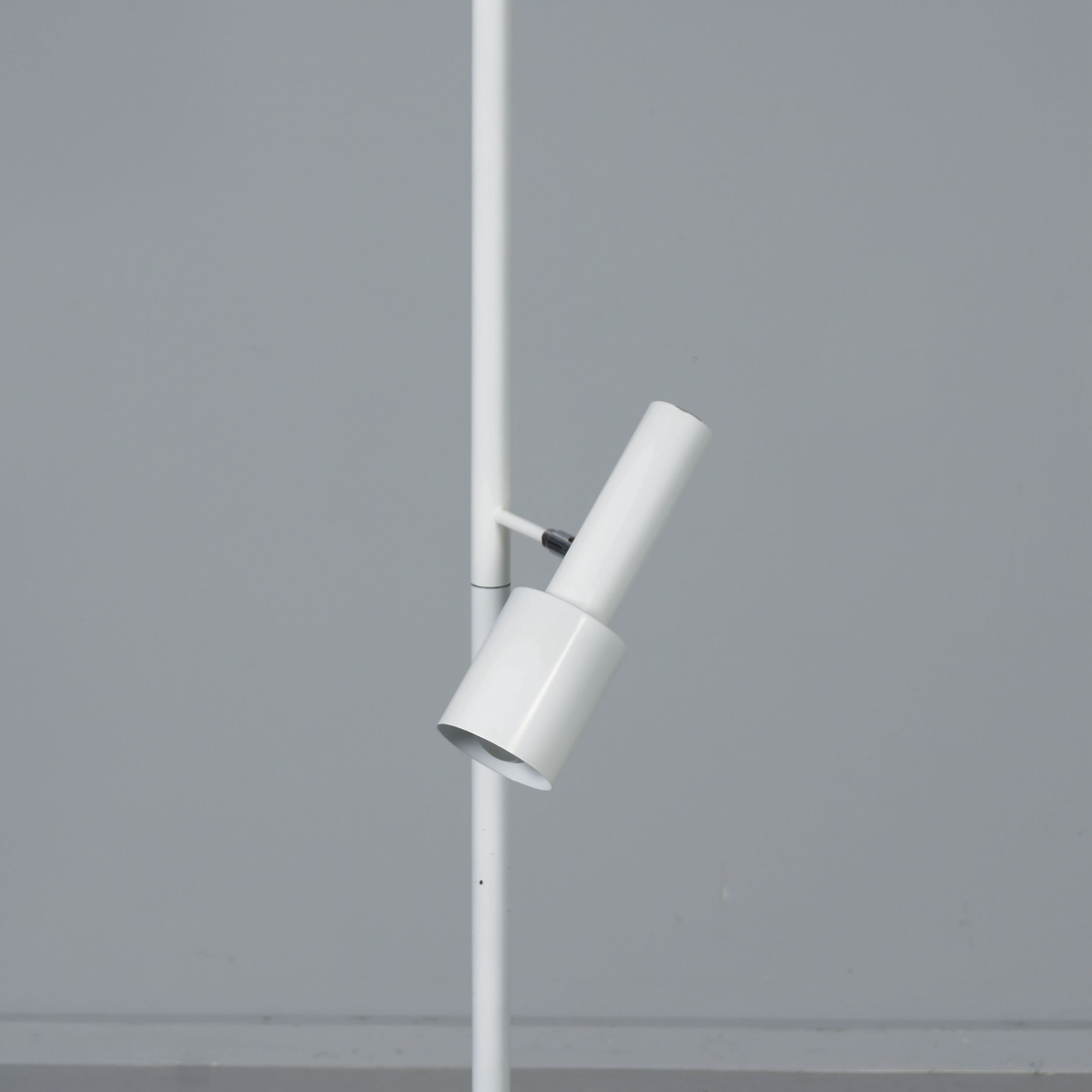 Witte telescopische vloer-tot-plafondlamp model 642 van Hala, 1970s