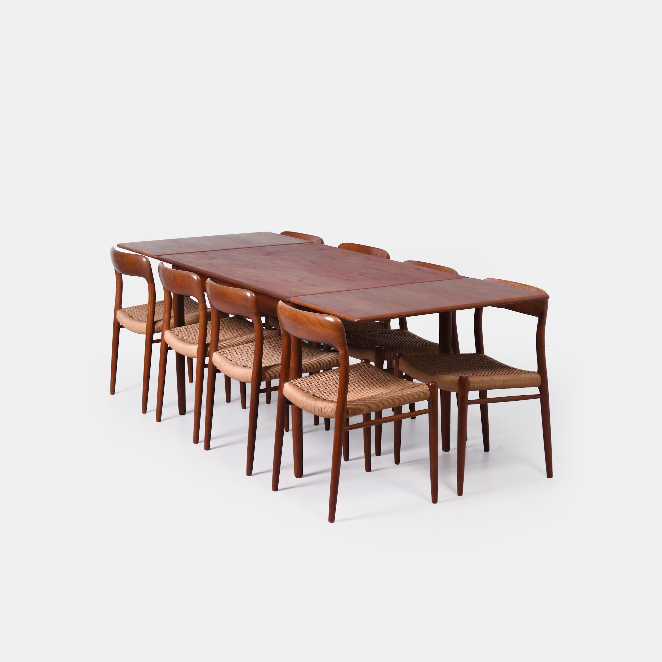 Deense uitschuifbare teak eetkamerset met 8 Møller model 75 stoelen, jaren 60
