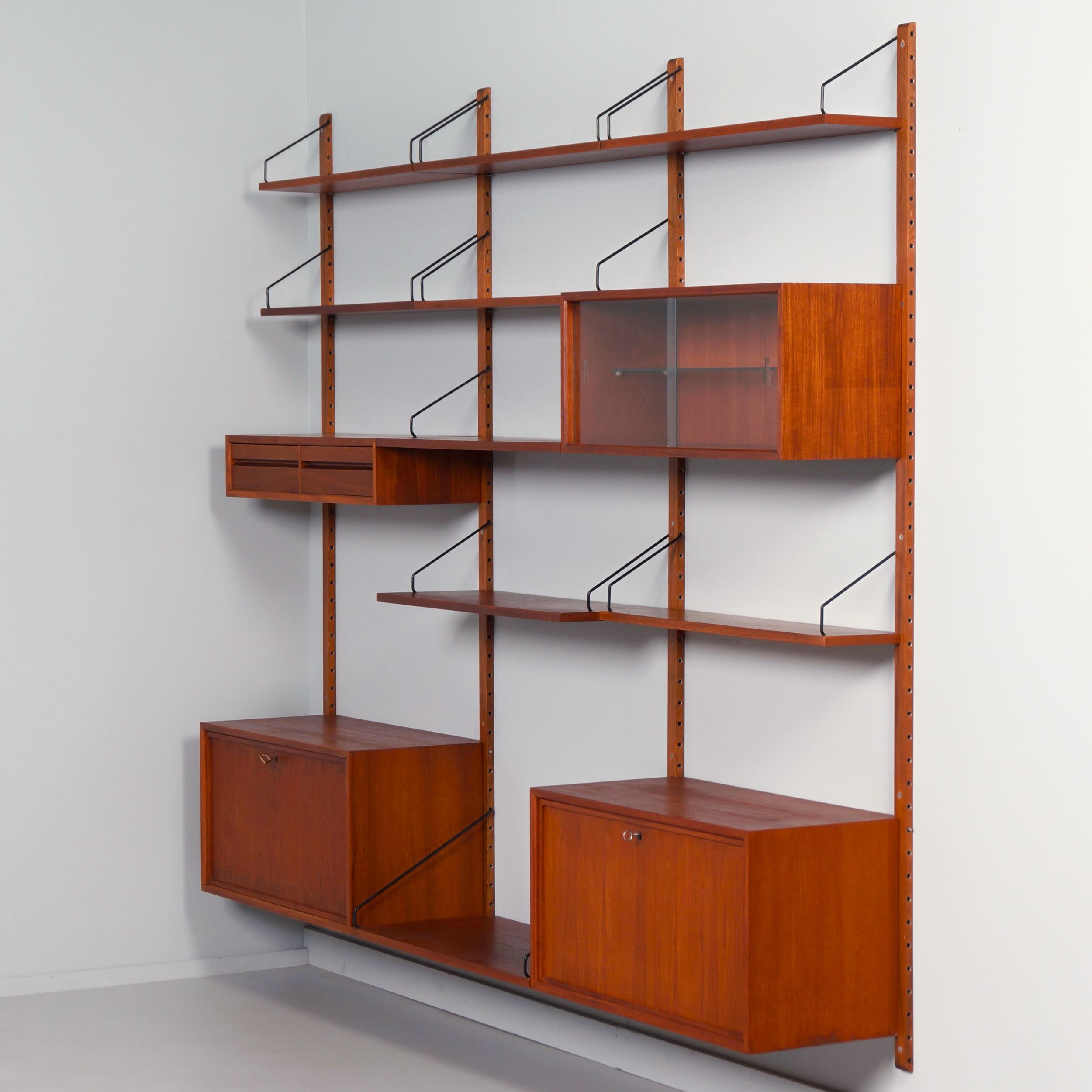 Royal Wandsysteem van Poul Cadovius voor Cado, 1960s – 17 Delig