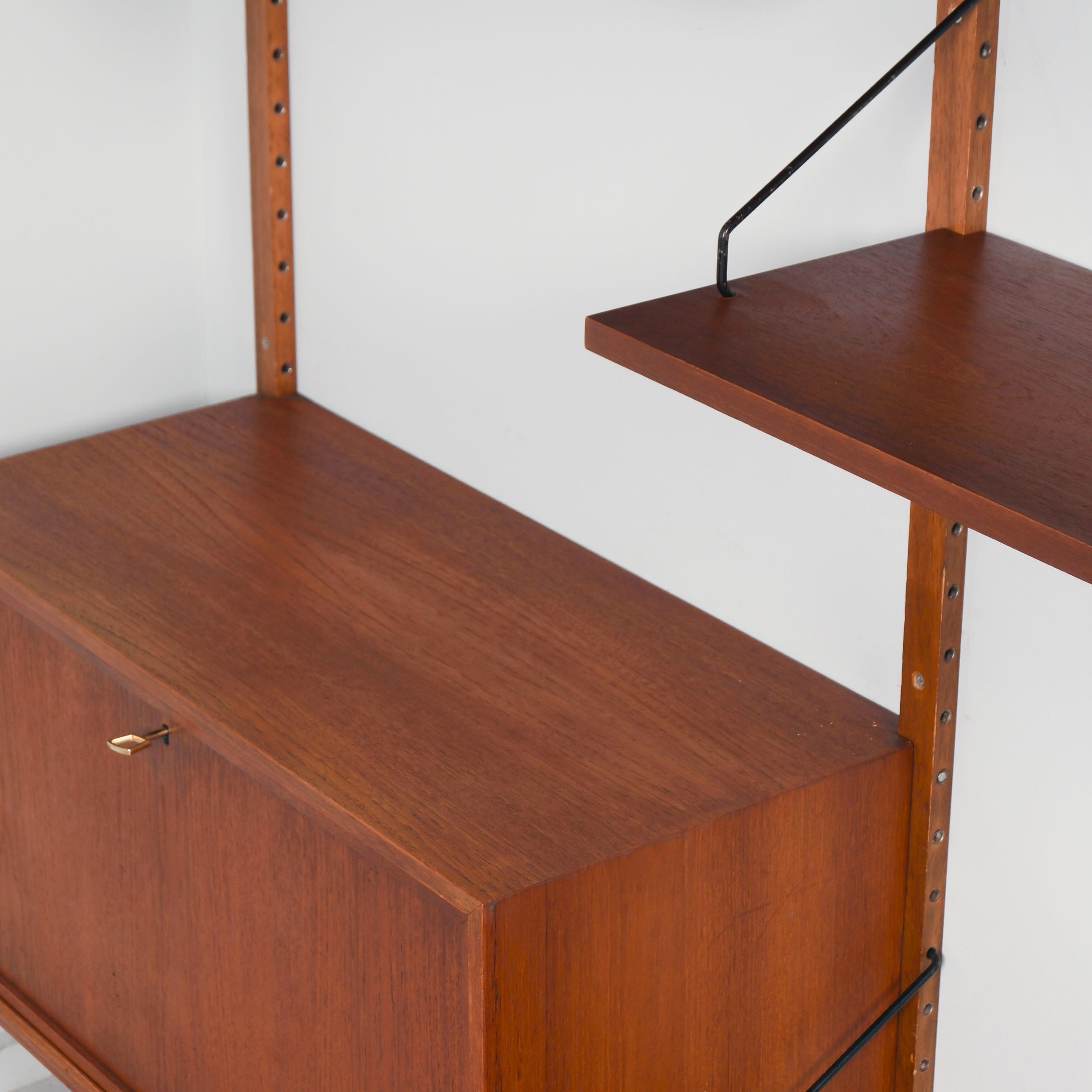 Royal Wandsysteem van Poul Cadovius voor Cado, 1960s – 17 Delig