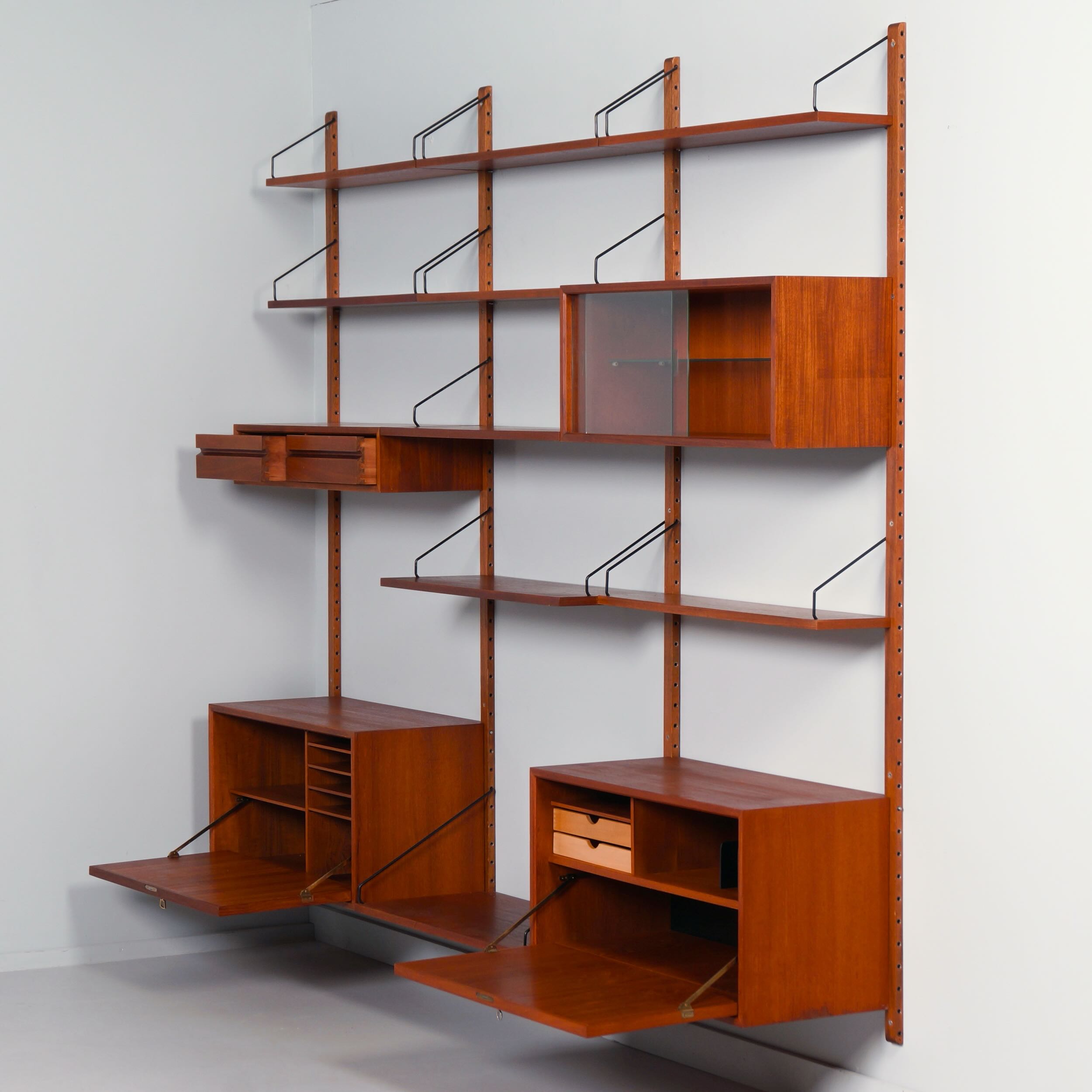 Royal Wandsysteem van Poul Cadovius voor Cado, 1960s – 17 Delig