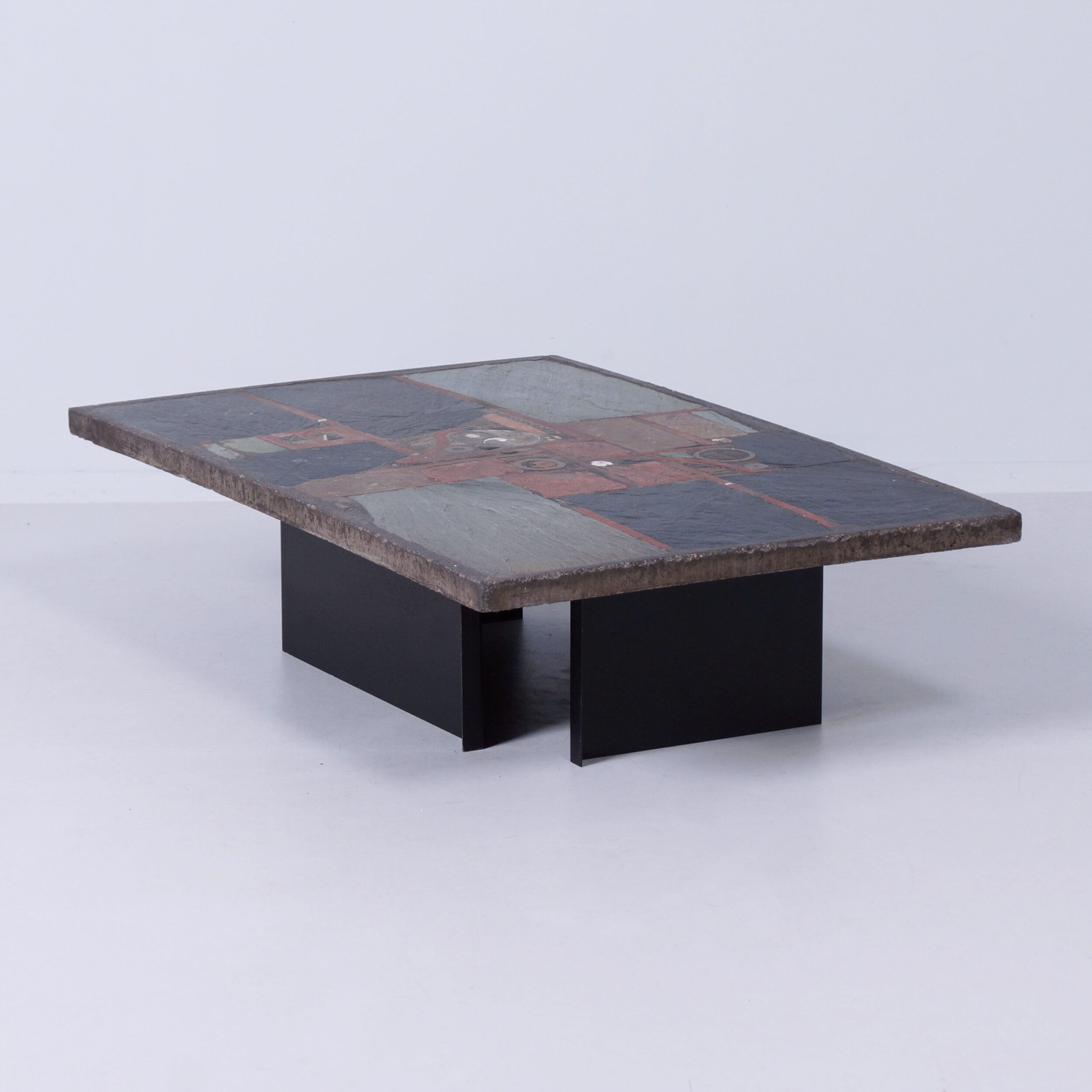 Rechthoekige brutalistische salontafel van Paul Kingma met Nautilus-schelp, 1978