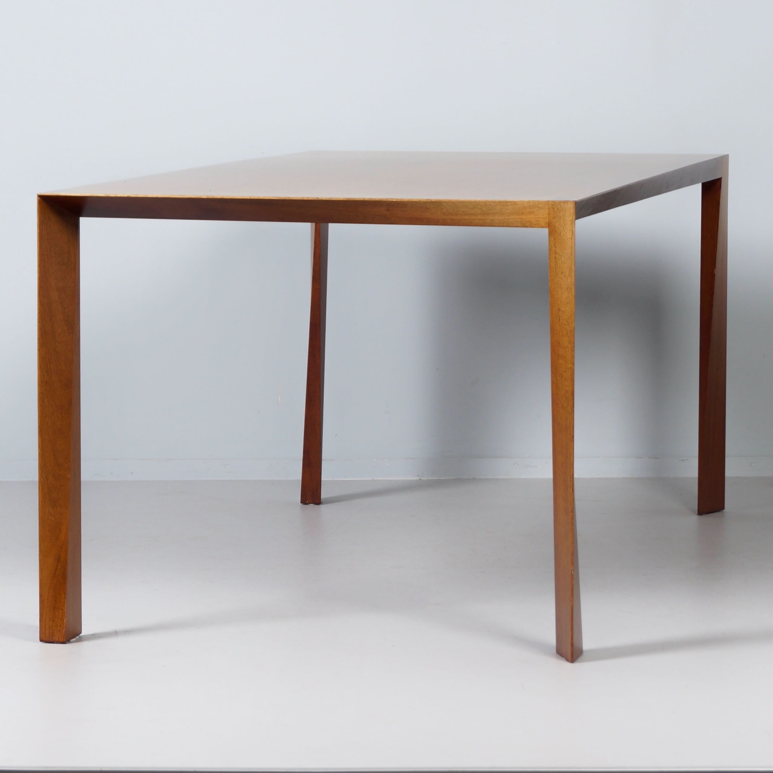 Dutch Design Eettafel van Peter Overdijk voor Frozen Fountain, Amsterdam Jaren 90.